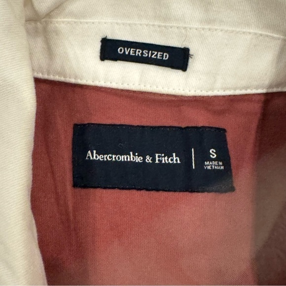 Abercrombie & Fitch Red and Cream Shirts - Picture 3 of 6